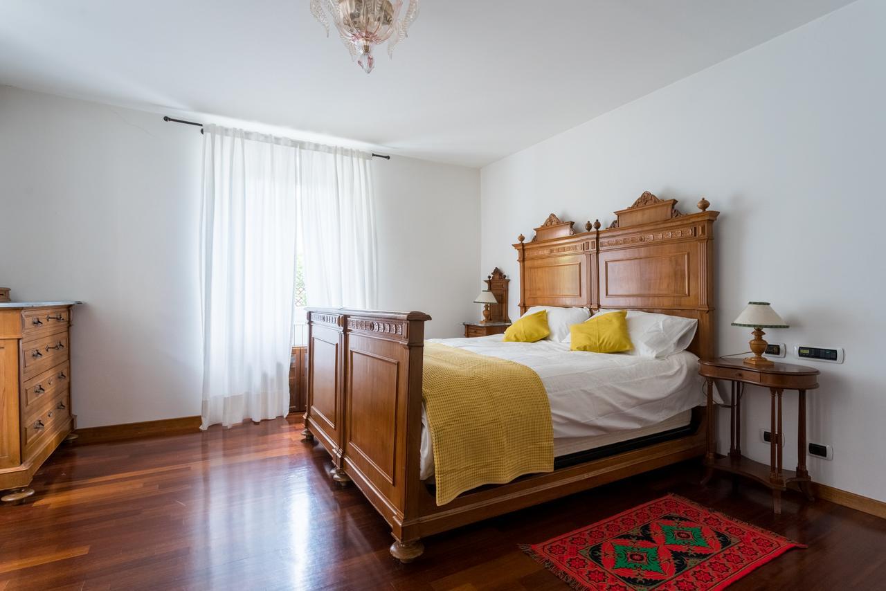 Una Terrazza Da Sogno By Rent All Como Apartman Carate Urio Kültér fotó