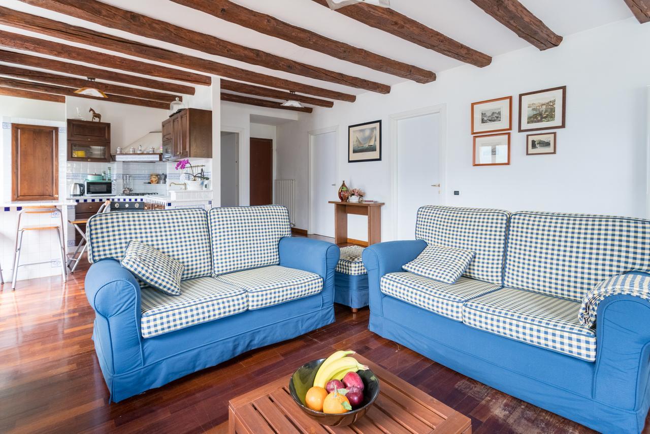Una Terrazza Da Sogno By Rent All Como Apartman Carate Urio Kültér fotó